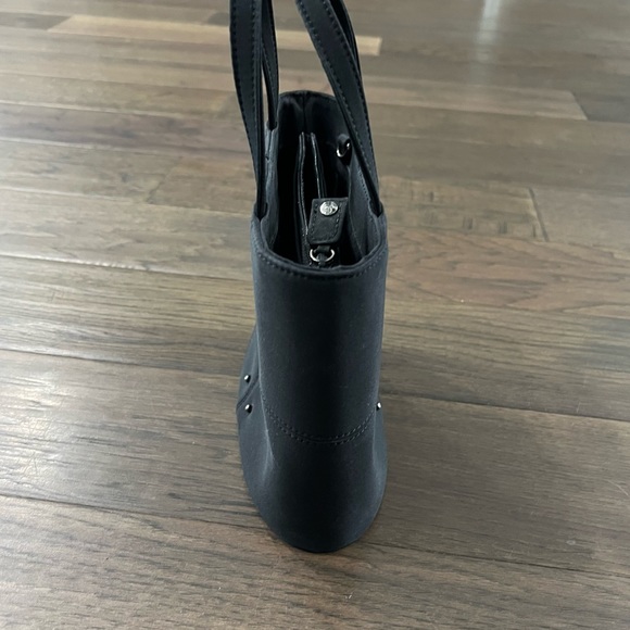 Nine West Hand Bag - Picture 4 of 11